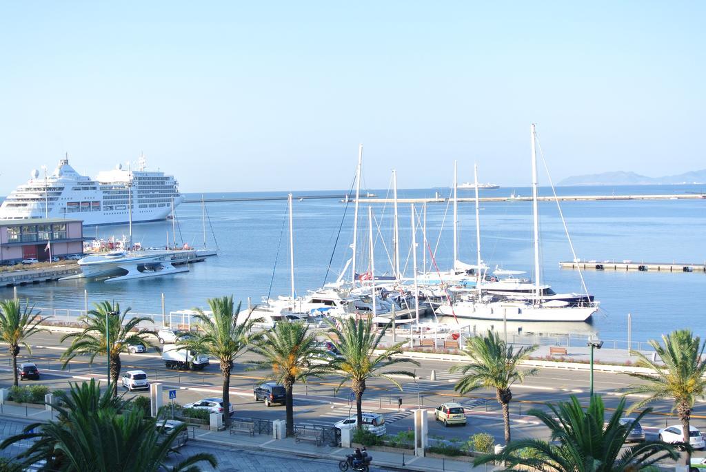 Marina Di Castello Acomodação com café da manhã Cagliari Exterior foto